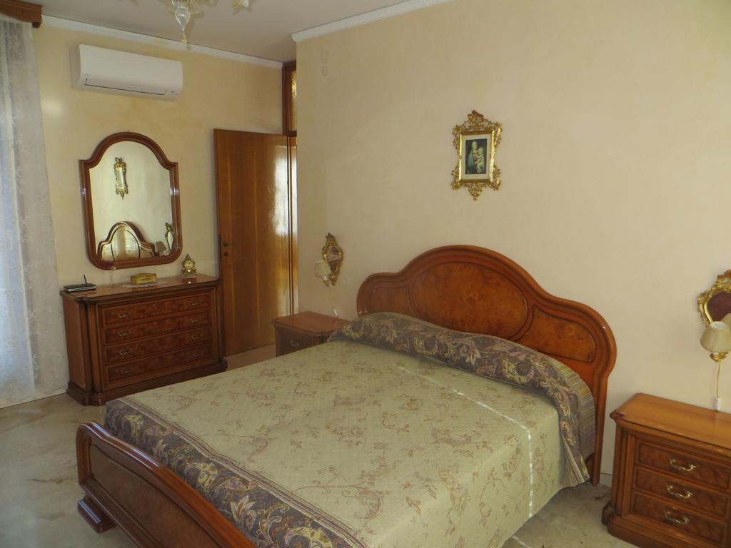 Asteria Venetian Suite Room photo